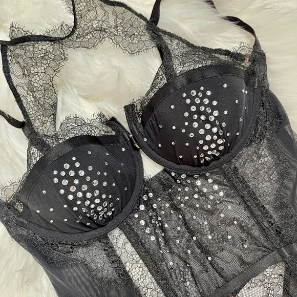 36C Vs Victoria’s Secret Crystal Fashion Show scandalousSeduction garter bustier - Picture 8 of 11